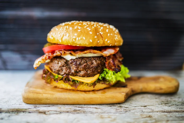 Dry Aged Angus Beef Burger, Glenstal Chedder, Smoked Pancetta & Black Garlic Mayo